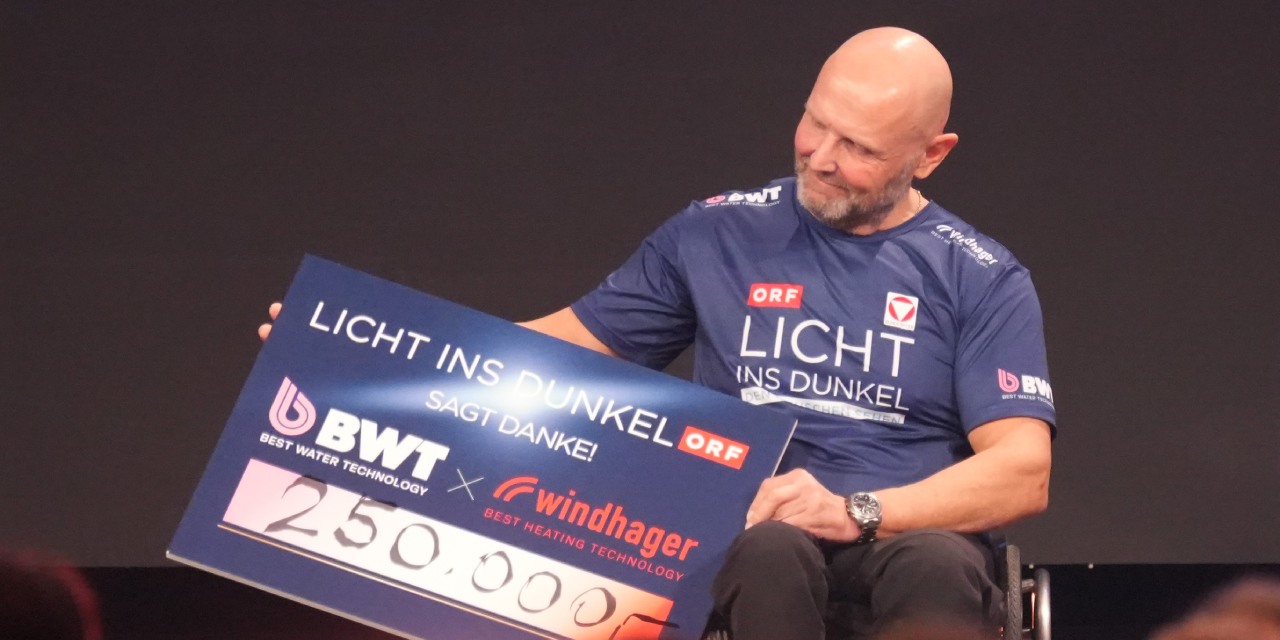 BWT and Windhager donate 250.000 € for Licht ins Dunkel (Copyright: ORF/Roman Zach-Kiesling)